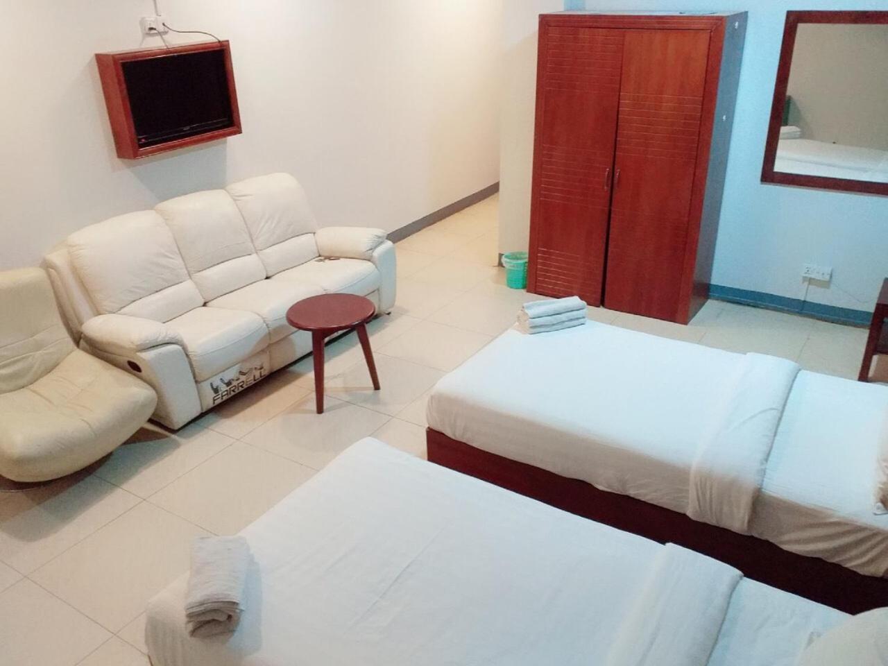Lanmadaw Plaza Hotel China Town 양곤 외부 사진