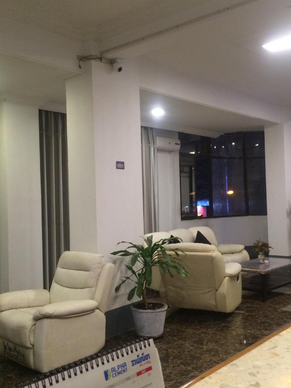 Lanmadaw Plaza Hotel China Town 양곤 외부 사진